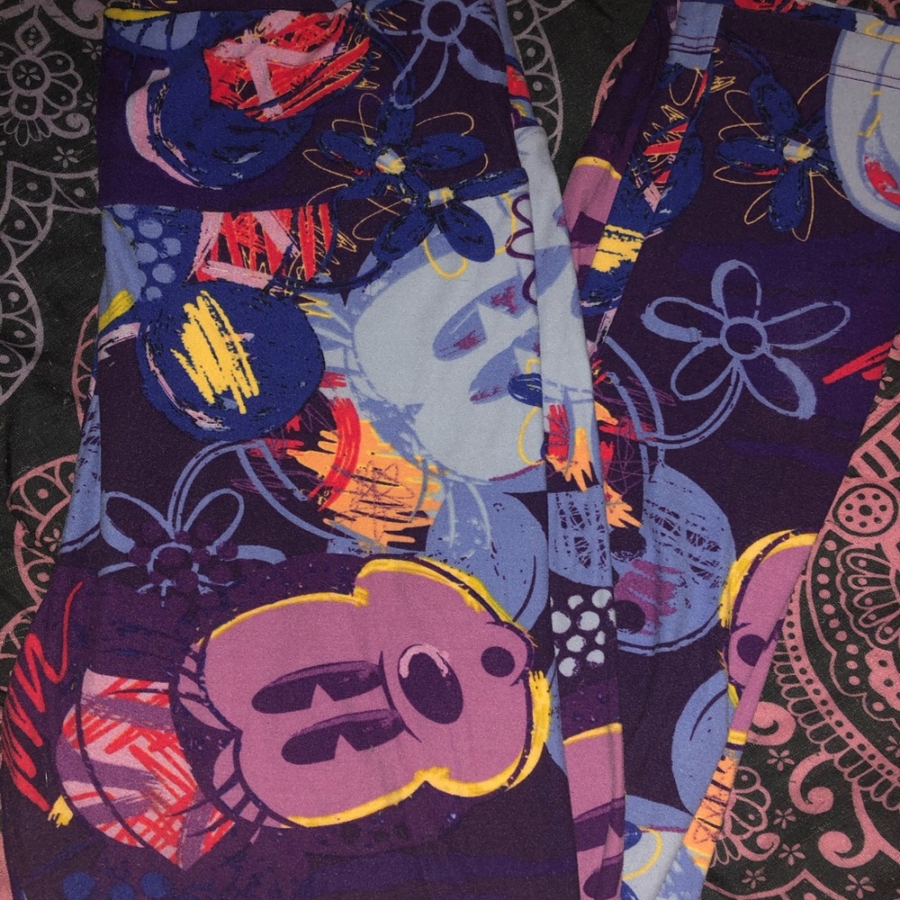 One Size Lula Roe Disney Leggings